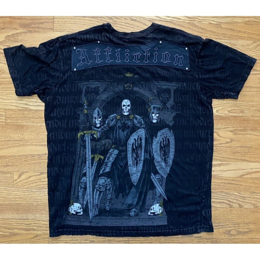 Affliction Live Fast Skeleton Knights Medieval Shield Graphic T-Shirt 2XL USA